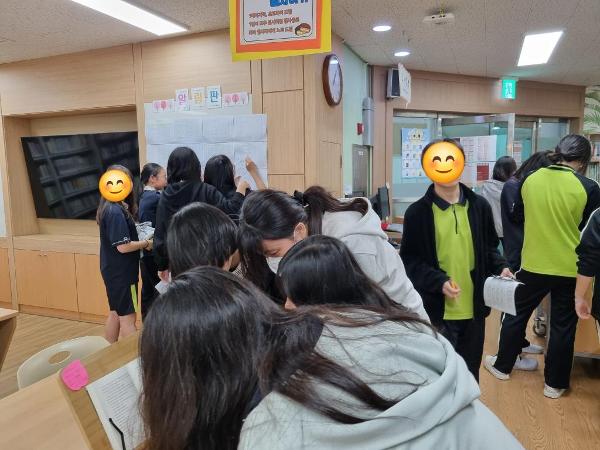 학교도서관 신간도서 입고 기념 행사